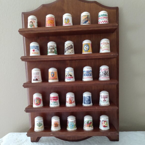 Vintage Thimbles & display shelve, with documentation. - Picture 1 of 16